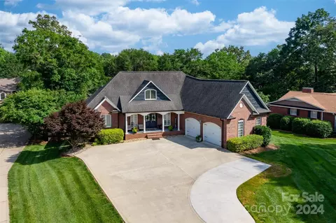 876 Armstrong Rd, Belmont, NC 28012