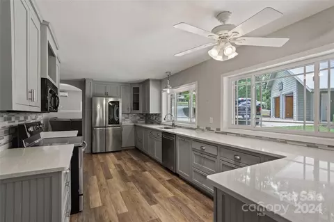 Kitchen - 81 Thermal Hill Ln, Tryon, NC 28782 photo 2 of 3