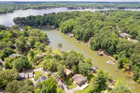 1007 Palmyra Dr, Fort Mill, SC 29708 photo 9