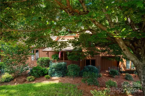 1007 Palmyra Dr, Fort Mill, SC 29708