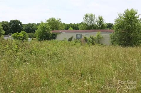 137 Gatewood Dr, Lawndale, NC 28090