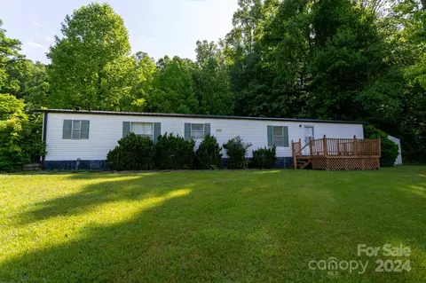 6 Kayce Dr, Candler, NC 28715