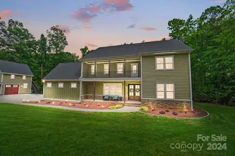 1123 Blacksnake Rd, Stanley, NC 28164