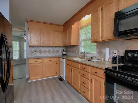 Kitchen - 444 Cress Loop Rd, Salisbury, NC 28147 photo 3 of 4