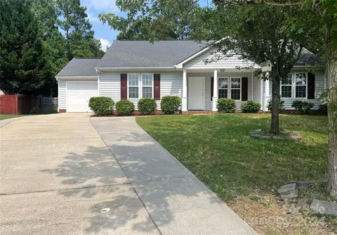 9103 Tiffany Crest Ct, Charlotte, NC 28227