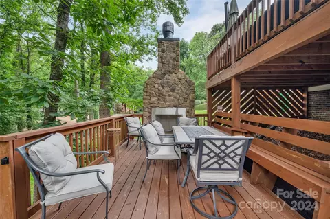 Exterior - 3000 Champaign St, Charlotte, NC 28210 photo 4 of 6