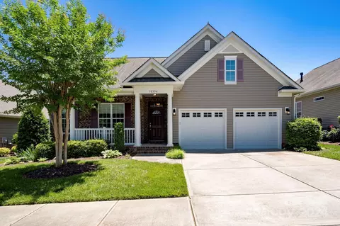 Exterior - 18334 Glenealy Dr, Cornelius, NC 28031 photo 2 of 8