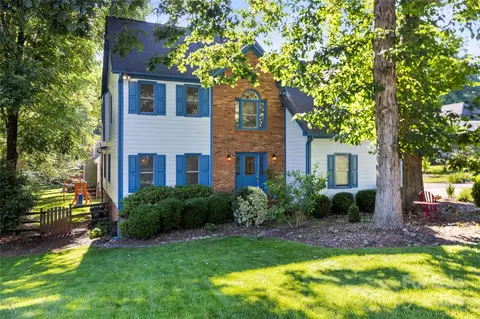 9213 Trestlebrook Ct, Huntersville, NC 28078