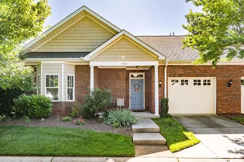 1006 The Glen St, Statesville, NC 28677