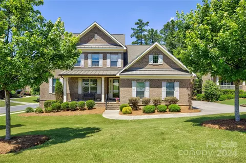 13214 Coyote Creek Ct, Charlotte, NC 28278