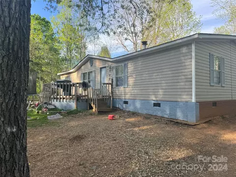 180 Falcon Crest Dr, Old Fort, NC 28762