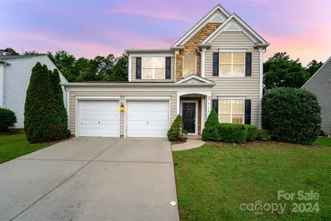 2420 Logan Field Dr, Waxhaw, NC 28173