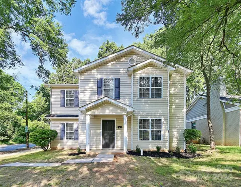 2203 Remount Rd, Charlotte, NC 28208