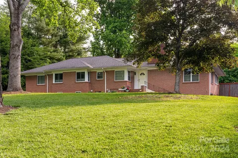 55 Inglewood Rd, Asheville, NC 28804