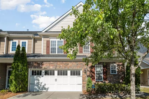 10933 Coyote Ln, Charlotte, NC 28277