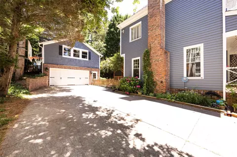 630 Ashby Dr, Davidson, NC 28036 photo 2