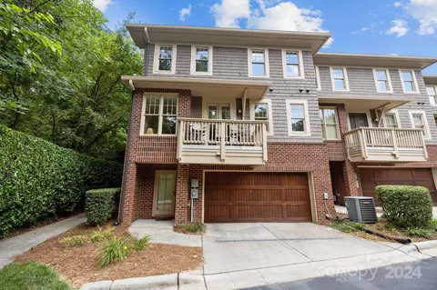 6309 Mission Pl, Charlotte, NC 28210
