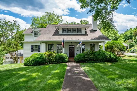 505 W Union St, Morganton, NC 28655