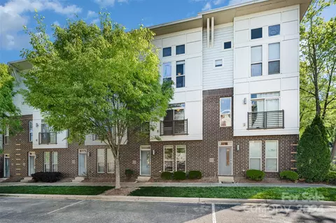 959 Warren Burgess Ln, Charlotte, NC 28205