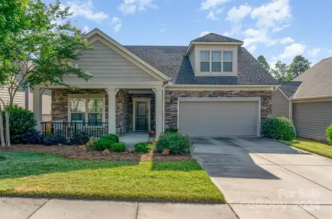 1306 Haywood Park Dr, Waxhaw, NC 28173