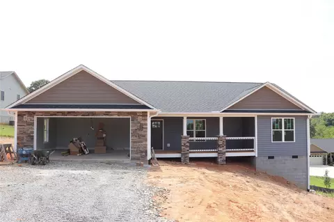760 Morlin Acres Dr, Marshall, NC 28753