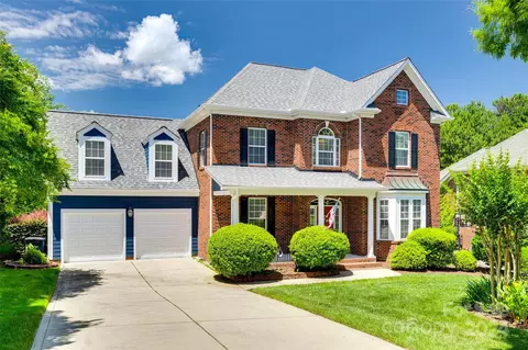 2044 Emerald Pines Dr, Tega Cay, SC 29708