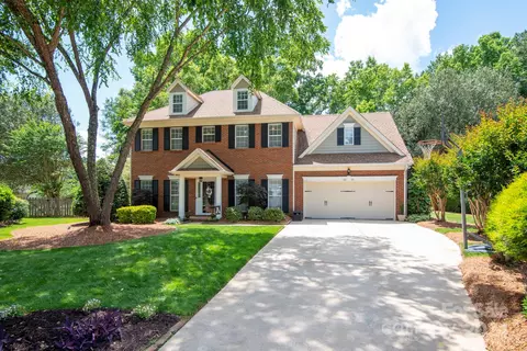 8809 Orchid Pl, Charlotte, NC 28277