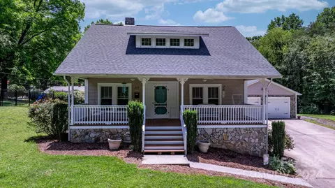 217 Walker St, Morganton, NC 28655