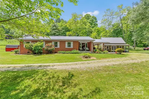38 Cash Phillips Dr, Mars Hill, NC 28754