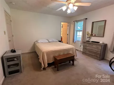 Bedroom - 4886 Sandstone Dr, Conover, NC 28613 photo 1 of 5