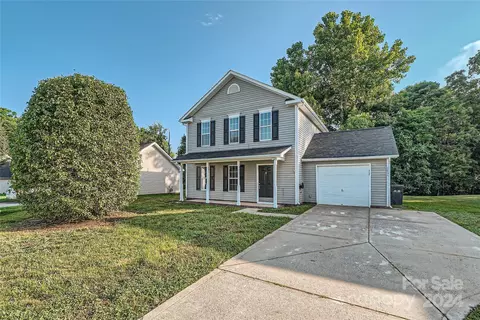 2855 Longspur Dr, Matthews, NC 28105