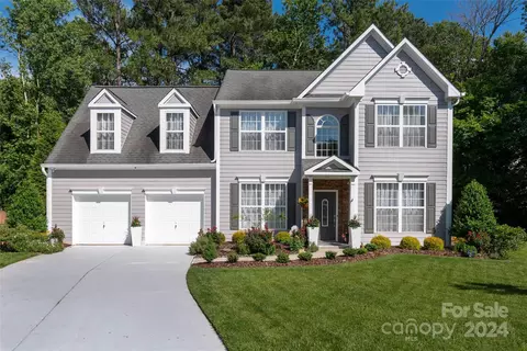 11305 Glenstone Ct, Charlotte, NC 28269