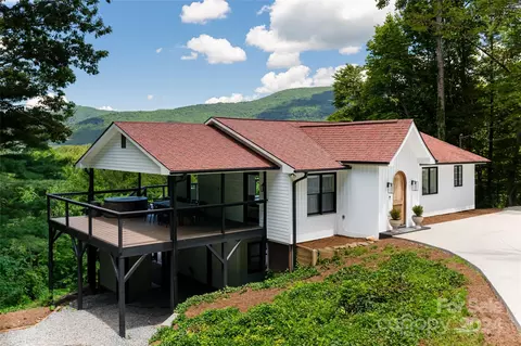 44 Whitaker Cir, Fairview, NC 28730
