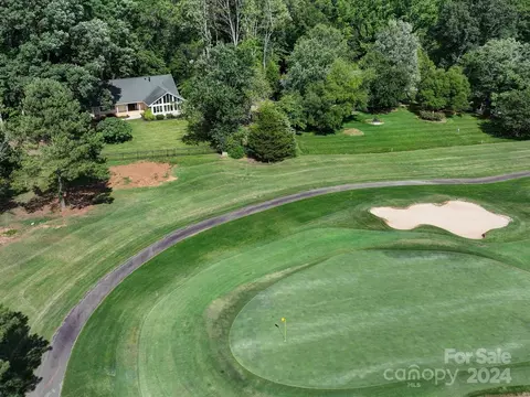 3705 Eaglebrook Dr, Gastonia, NC 28056