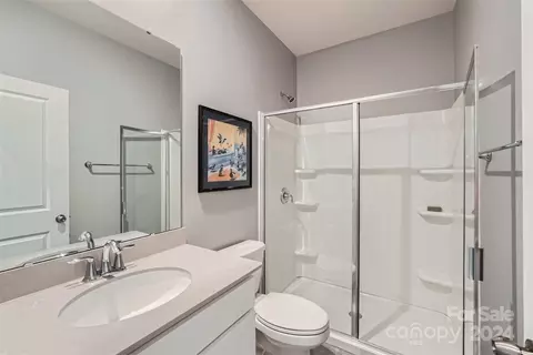 Bath - 3071 Windhaven Ln, Tega Cay, SC 29708 photo 1 of 3