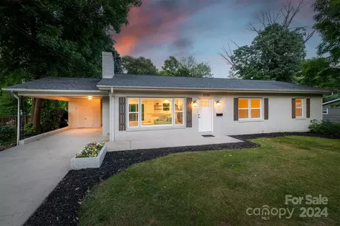 1530 11th Nw St NW, Hickory, NC 28601