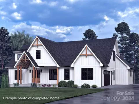 191 Cape Martin Cir, Hendersonville, NC 28791