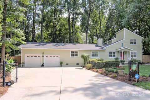 300 Gray Dr, Charlotte, NC 28213