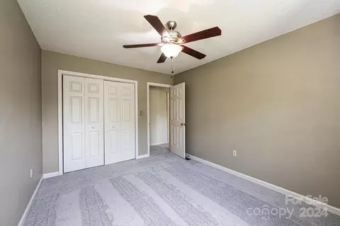 Bedroom - 4044 Pinecrest Dr, Hickory, NC 28601 photo 4 of 6