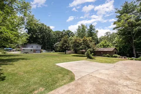 Exterior - 4081 Section House Rd, Hickory, NC 28601 photo 7 of 7