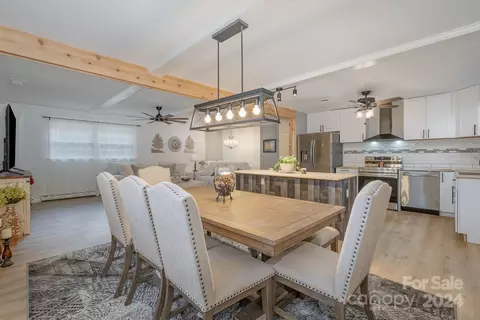 Dining - 4081 Section House Rd, Hickory, NC 28601 photo 2 of 2