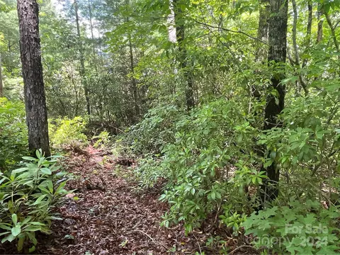999 Hickory Hollow Rd, Lake Toxaway, NC 28747