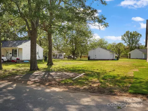 1054 Henderson St, Rock Hill, SC 29730