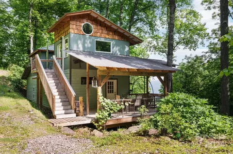 62 Will Campbell Rd, Swannanoa, NC 28778