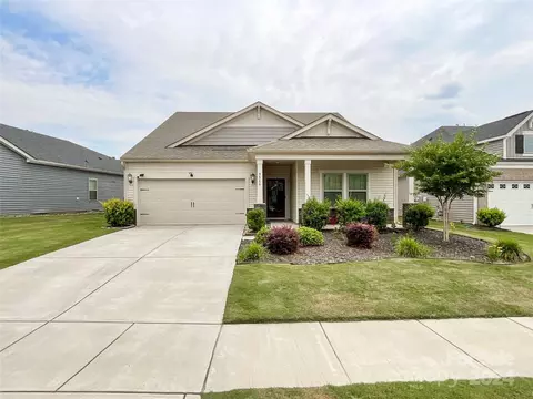 9516 Festival Way, Charlotte, NC 28215