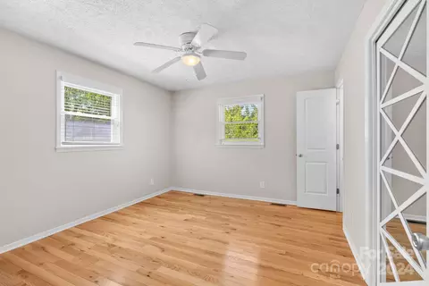 Bedroom - 7 Forge Dr, Mills River, NC 28759 photo 3 of 8