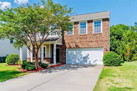 13719 Sunrise View Dr, Charlotte, NC 28278