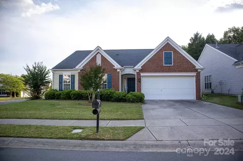 9608 Kestral Ridge Dr, Charlotte, NC 28269
