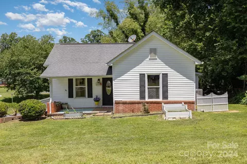 930 Hoke St, Kannapolis, NC 28081