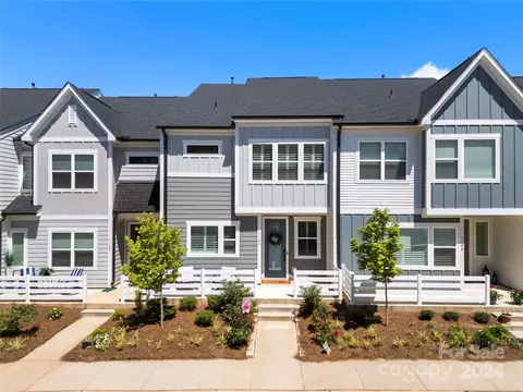 114 Isleworth C Ave #C, Mooresville, NC 28117